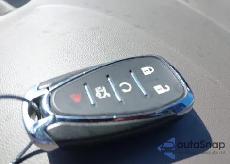 2018 Chevrolet Malibu Lt z USA, uszkodzony, nr VIN 1G1ZD5ST3JF243812